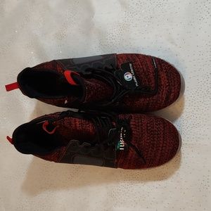 Flash lights sneakers size 7 for boys